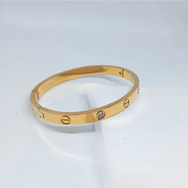 18K Gold Plated Stainless Steel Bracelet for women | Openable Crystal Zircon Bracelet | Latest Stylish Cuff Bangle | Love Friendship Couple Wedding Gifts for Women Mother Sister Wife | Anti Tarnish Jewellery