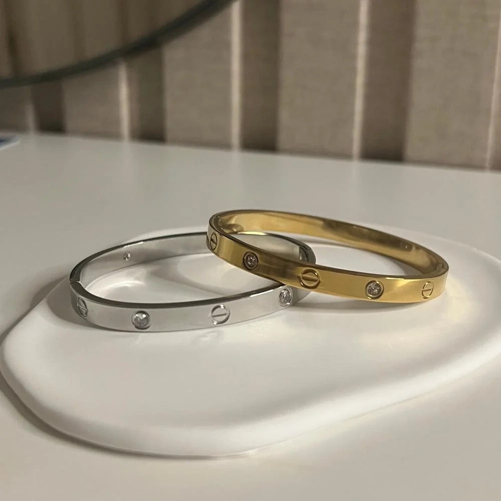 18K Gold Plated Stainless Steel Bracelet for women | Openable Crystal Zircon Bracelet | Latest Stylish Cuff Bangle | Love Friendship Couple Wedding Gifts for Women Mother Sister Wife | Anti Tarnish Jewellery